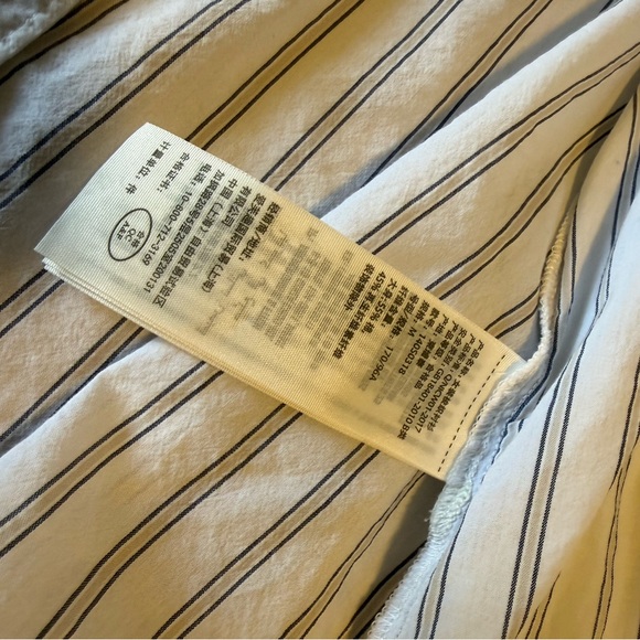 Abercrombie & Fitch White Shirt Stripes - Picture 3 of 3